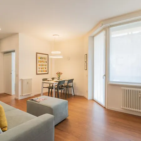 Volta Square With Terrace By Rent Apartamento